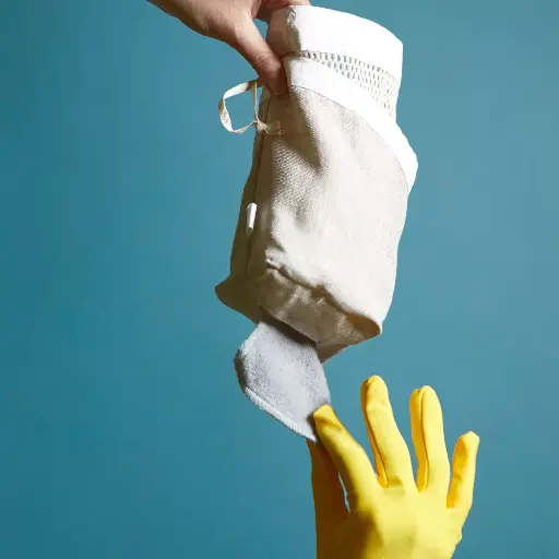 Kit démaquillant tout-en-un (Carrés blancs)
