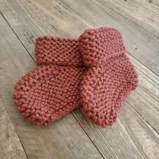 [CRIA06ROU] Chaussons bébé tricot main 0-6 mois: Rouille