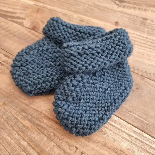 [CRIA06DEN] Chaussons bébé tricot main 0-6 mois: Denim